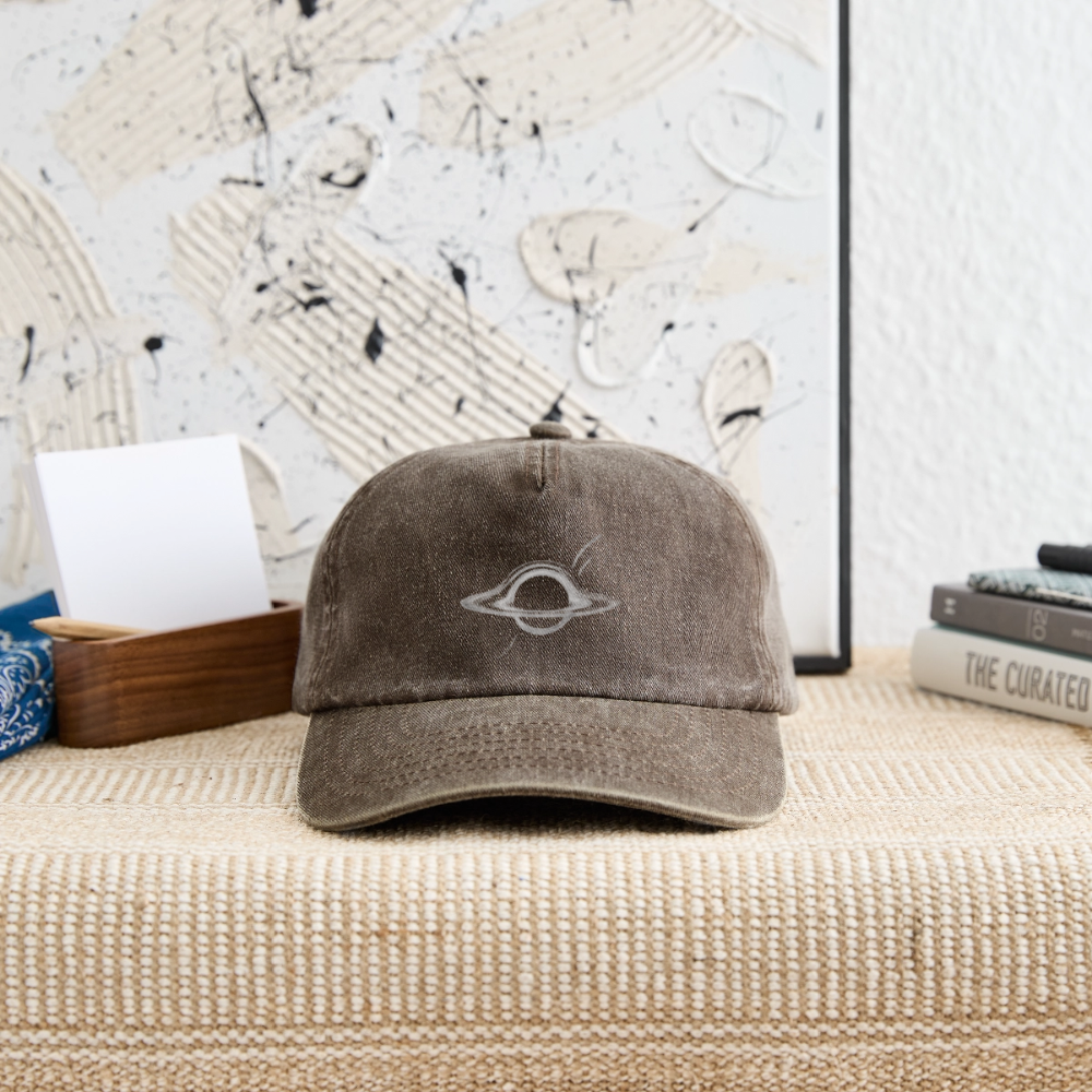 Black Hole Relaxed Vintage Cap | Unisex Kappe mit minimalistischem Druck - Vintage Braun