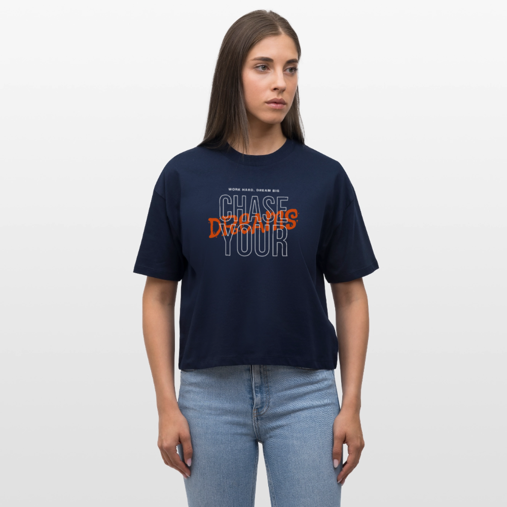 Boxy Organic Shirt Damen – „CHASE YOUR DREAMS“ | Oversized Statement Shirt aus 100 % Bio-Baumwolle - Navy