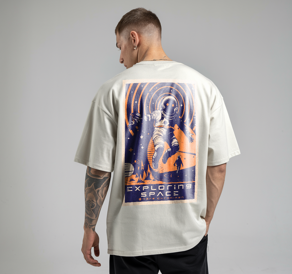 'Exploring Space' by Mars Chroniken - Premium Oversized Shirt