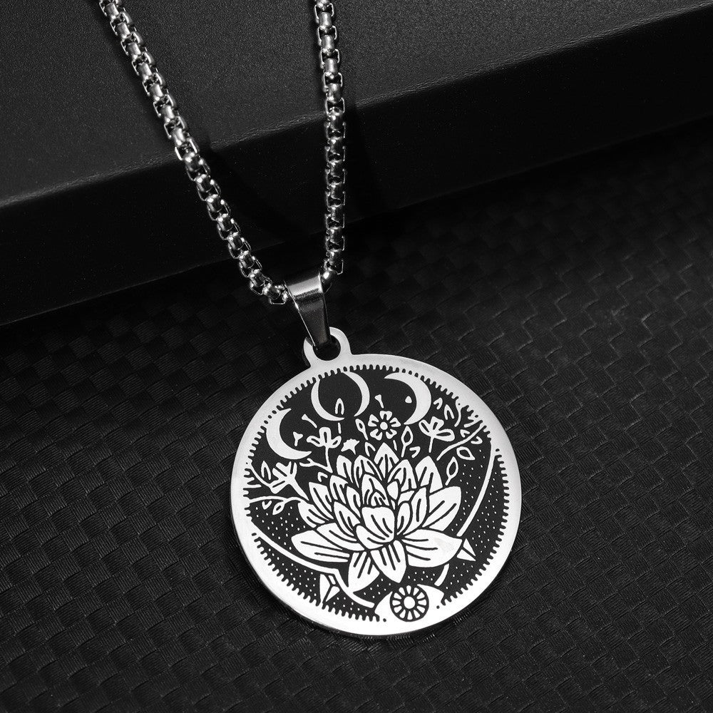 Edelstahl Kettenanhänger mit Lotus & Mond | Titanstahl Halskette, Unisex | Flower Moon Necklace